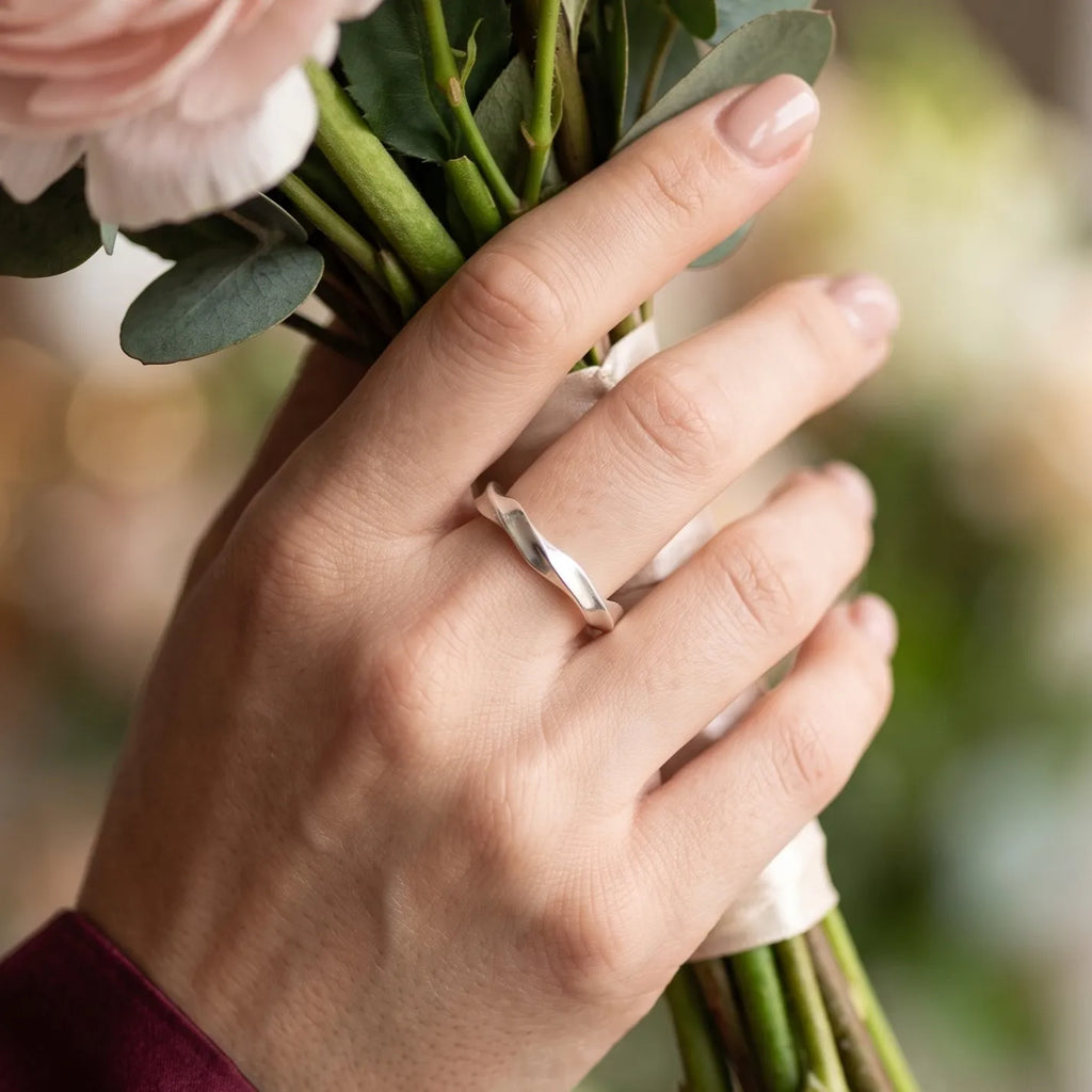 Custom Engraved Mobius Ring 925 Sterling Silver Personalized Anniversary Gift-Wedding Rings