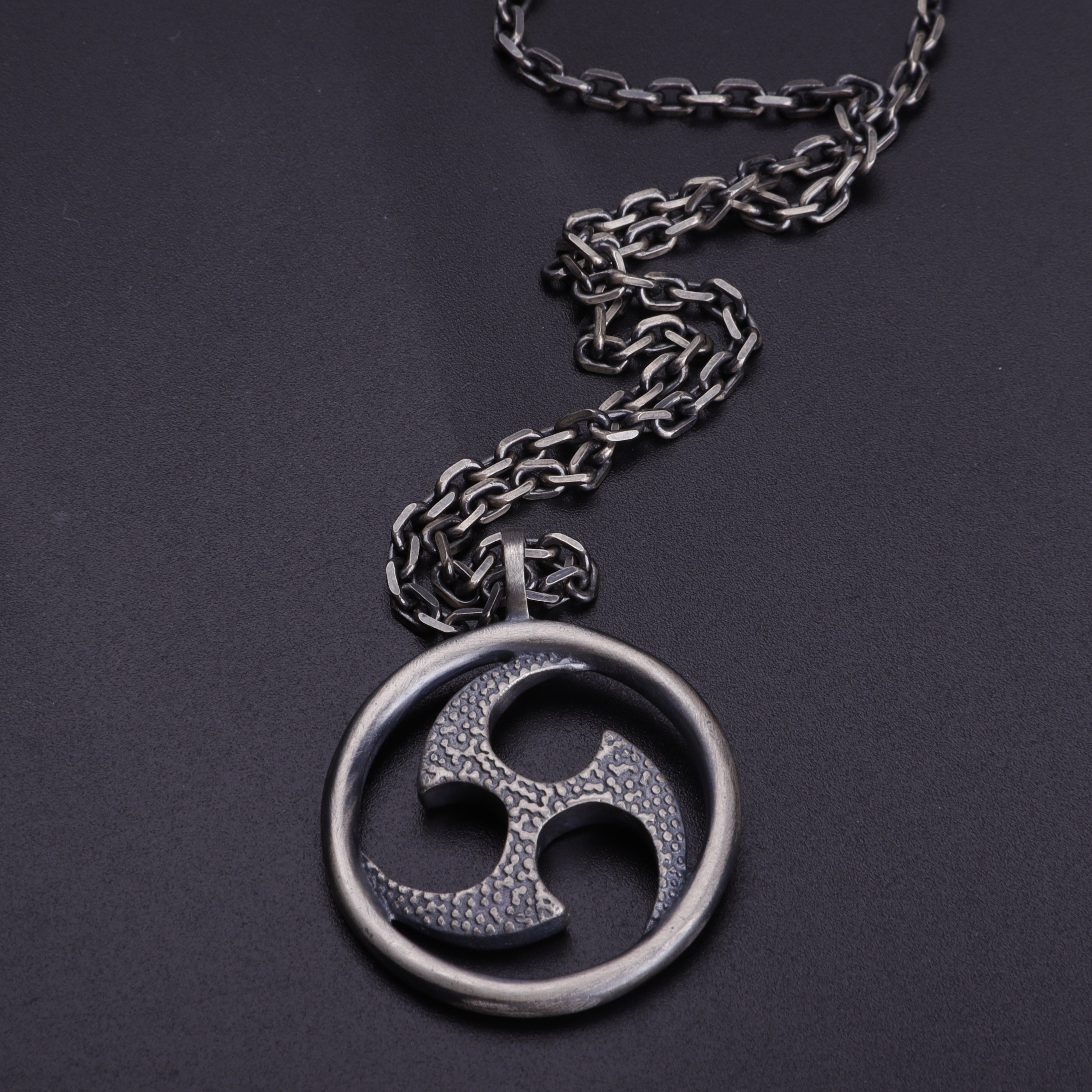 925 Sterling Silver Mitsutomoe Pendant Necklace, Vintage Hammered Tomoe Jewelry