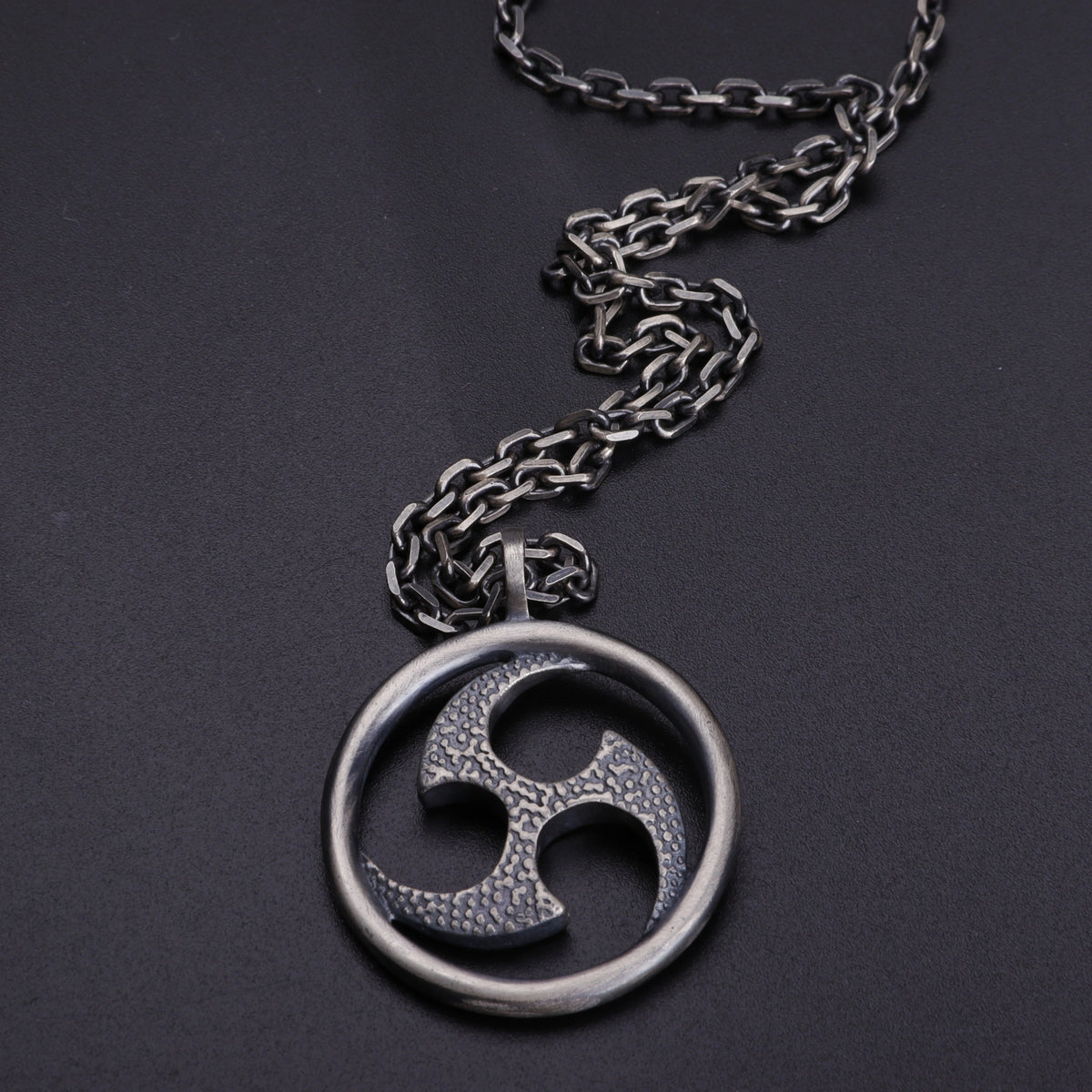 925 Sterling Silver Mitsutomoe Pendant Necklace, Vintage Hammered Tomoe Jewelry