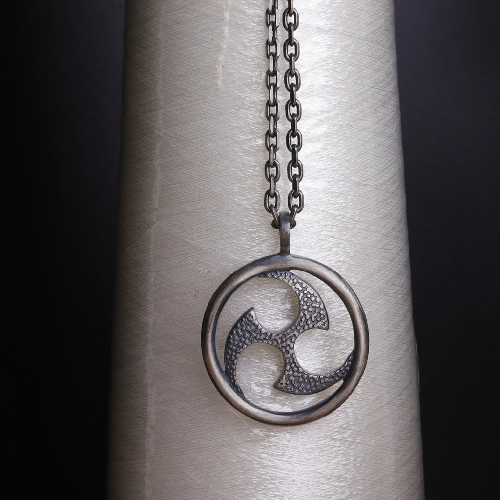 925 Sterling Silver Mitsutomoe Pendant Necklace, Vintage Hammered Tomoe Jewelry