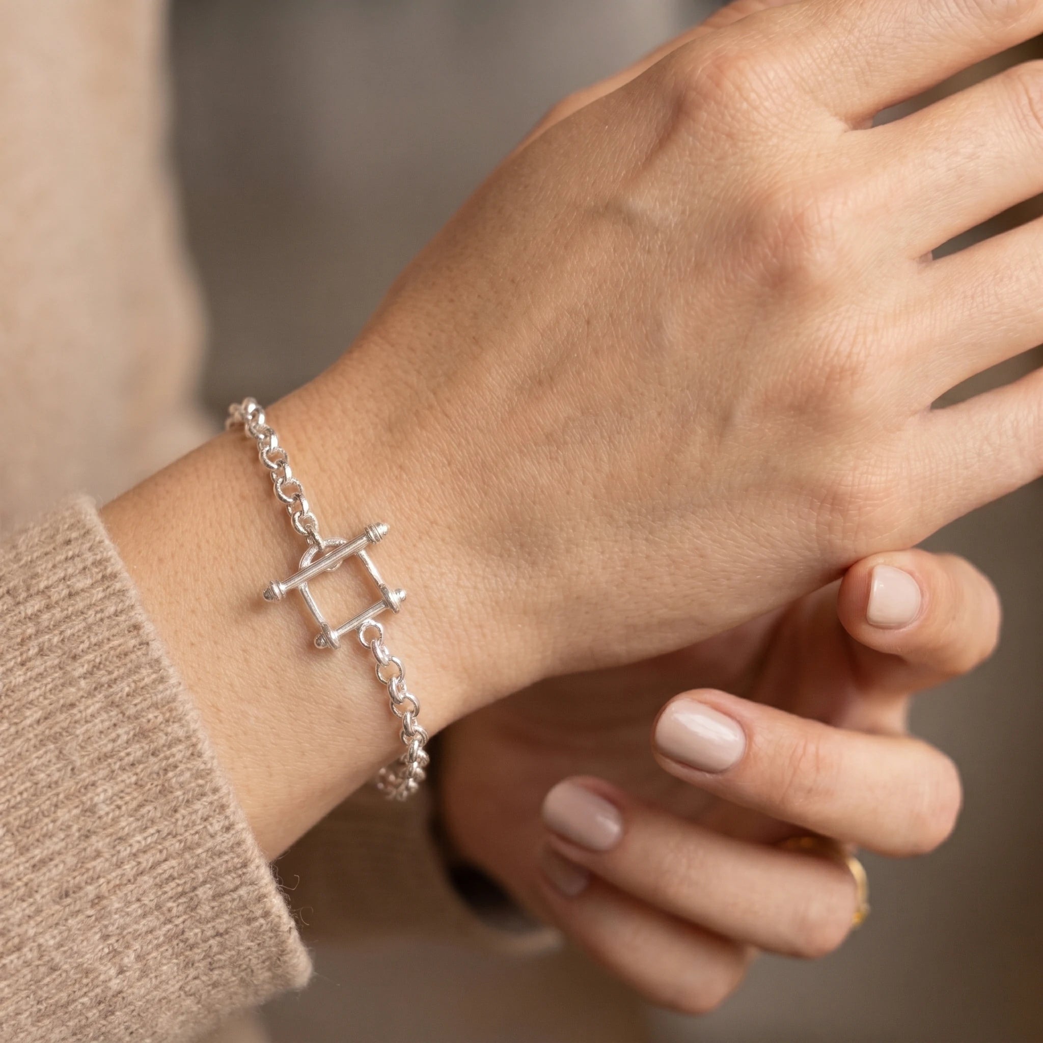 925 Sterling Silver Shackle Clasp Rolo Chain Durable Bracelet Gift for Him Her
