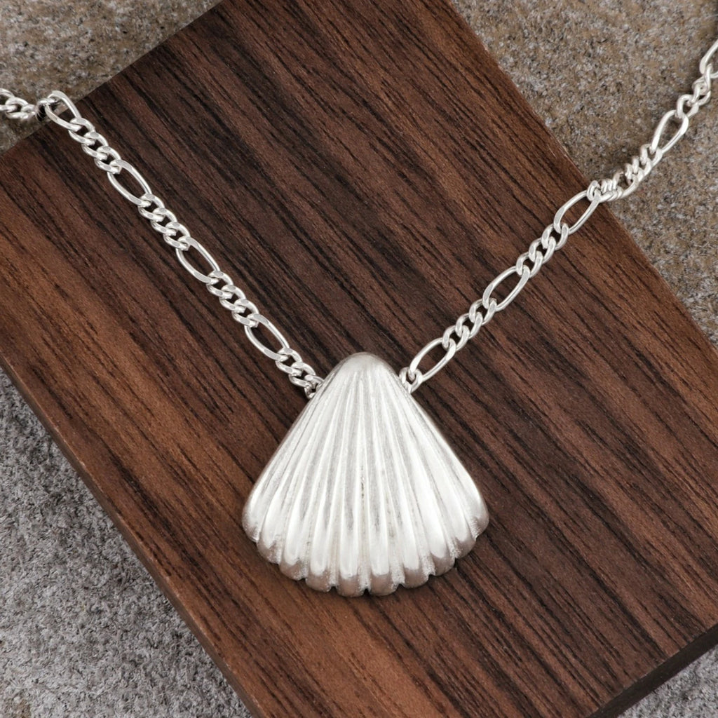925 Sterling Silver Ribbed Scallop Shell Durable Coastal Pendant Necklace