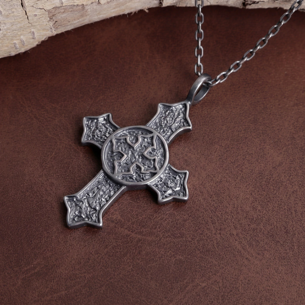 Custom 925 Sterling Silver Celtic Cross Pendant Enclosing Your Heart In Eternal Holy Light