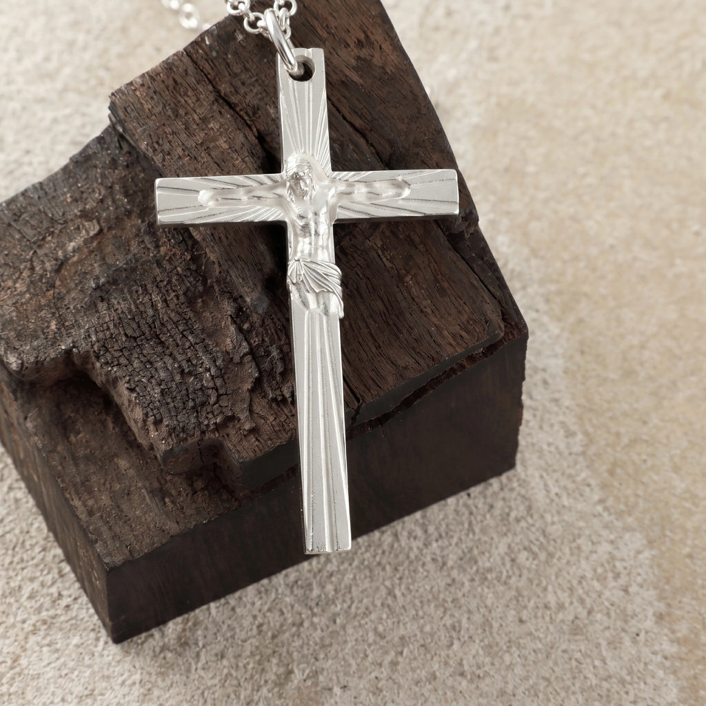 925 Sterling Silver Radiant Crucifix Holy Jesus Cross Durable Necklace
