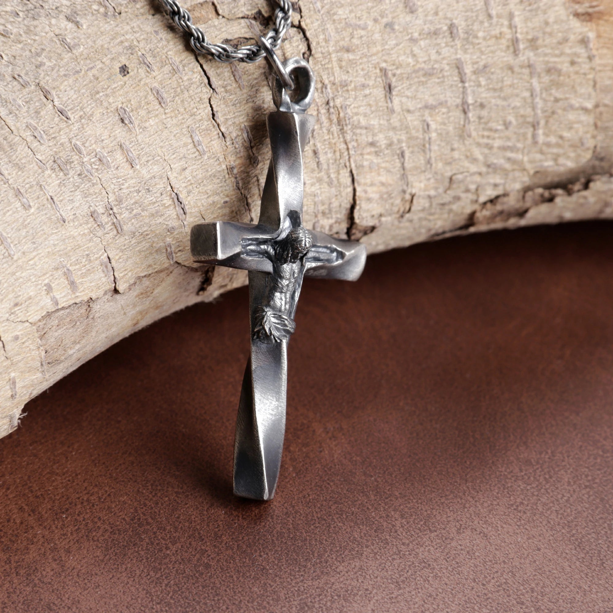 925 Sterling Silver Twisted Crucifix Pendant for Sacred Blessing & Divine Faith