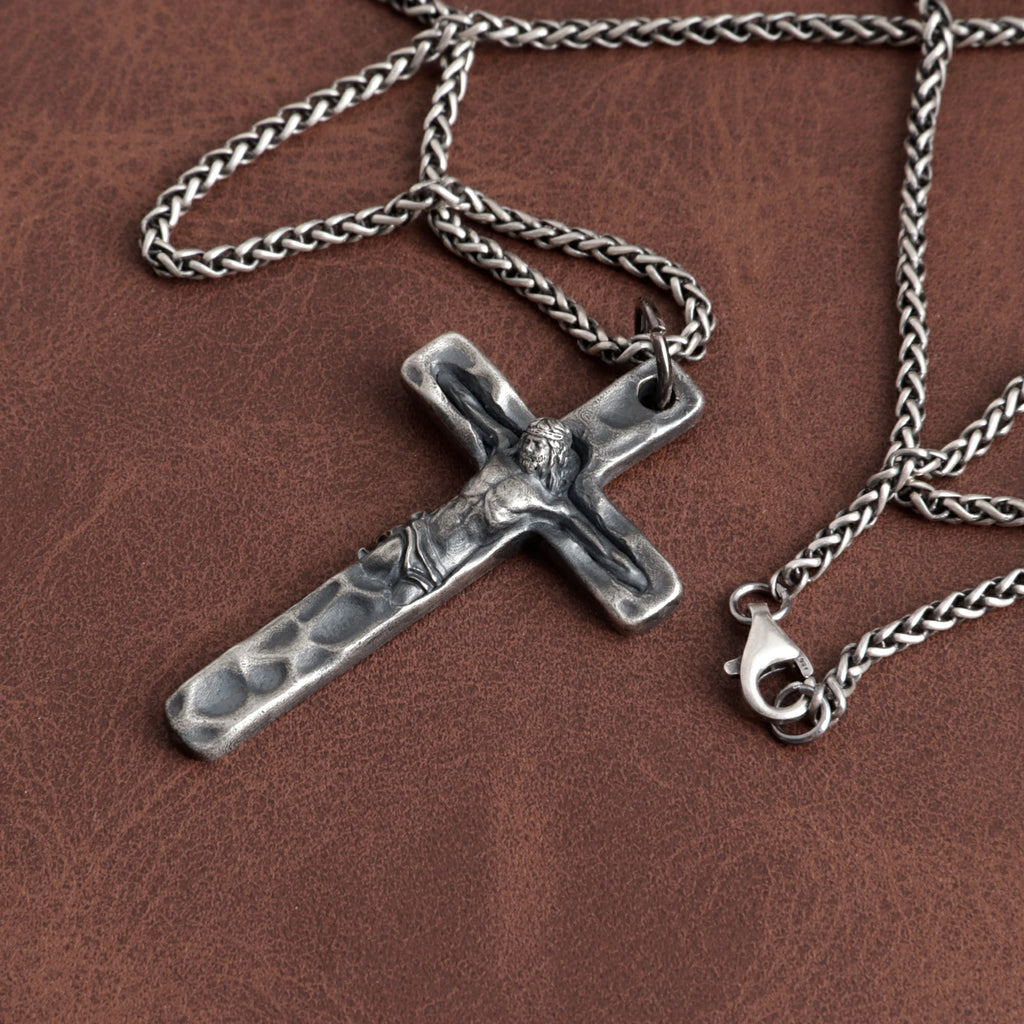 925 Sterling Silver Engravable Crucifix Pendant Bearing Christ Sacrifice In Divine Light