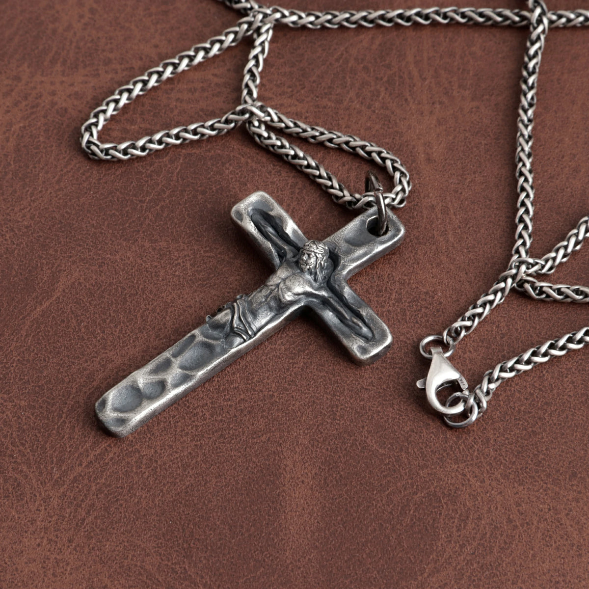 925 Sterling Silver Engravable Crucifix Pendant Bearing Christ Sacrifice In Divine Light
