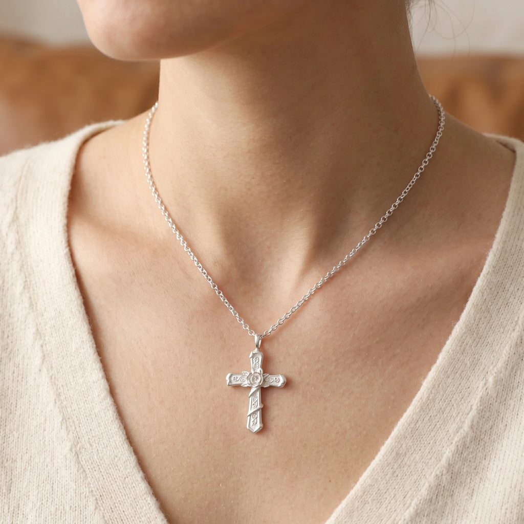 Personalized 925 Sterling Silver Rose Cross Pendant for His Eternal Love and Devotion