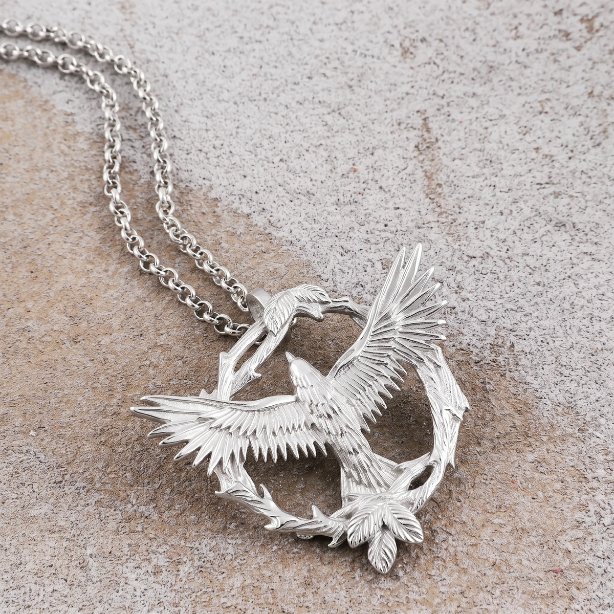 925 Sterling Silver Soaring Eagle Wreath Durable Freedom Pendant Necklace