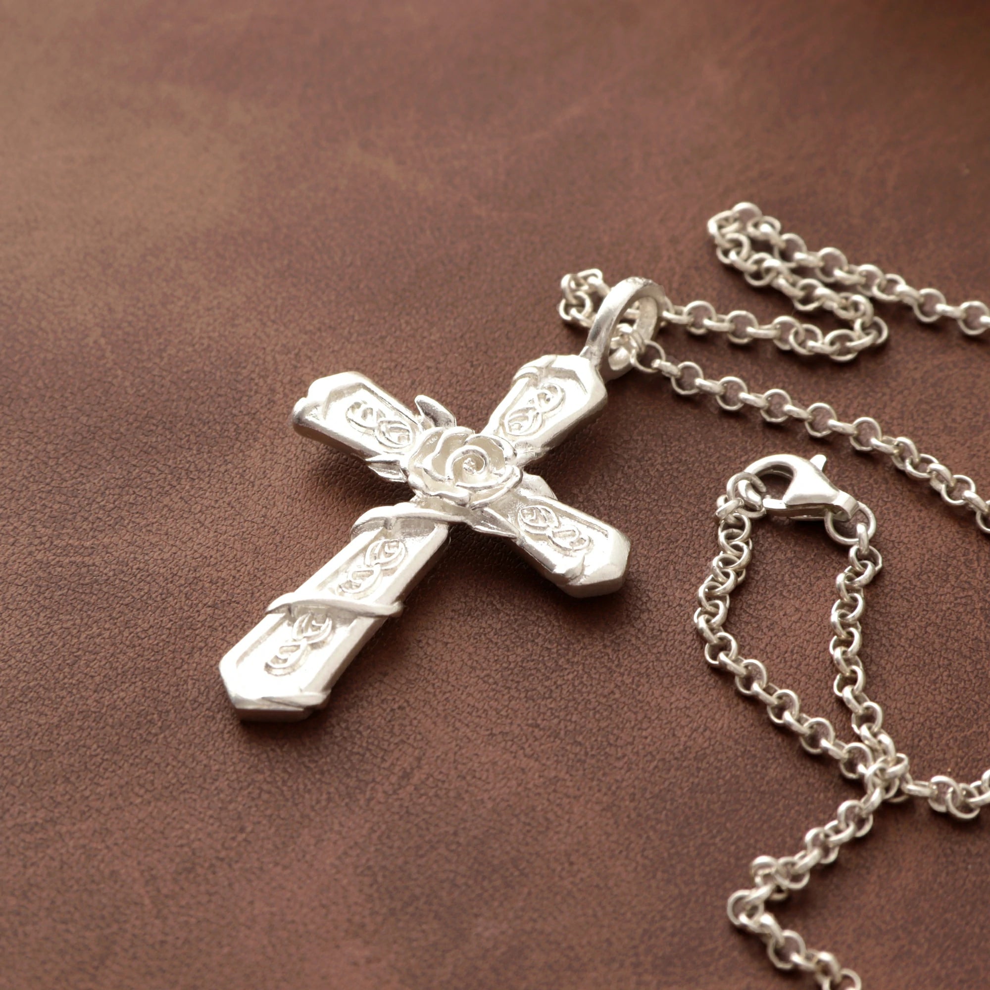 Personalized 925 Sterling Silver Rose Cross Pendant for His Eternal Love and Devotion
