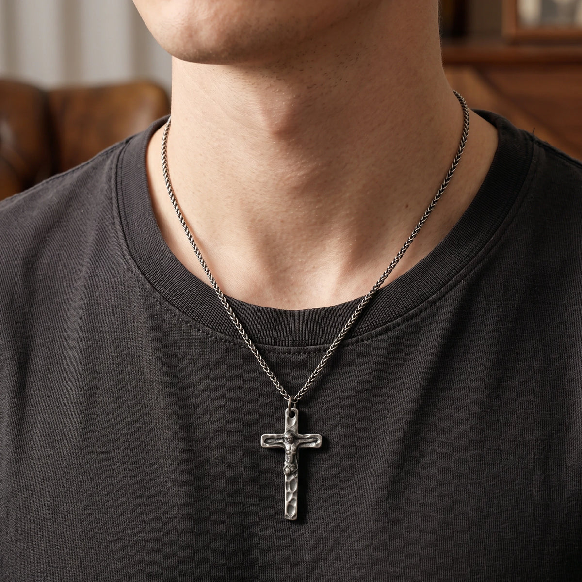 925 Sterling Silver Engravable Crucifix Pendant Bearing Christ Sacrifice In Divine Light