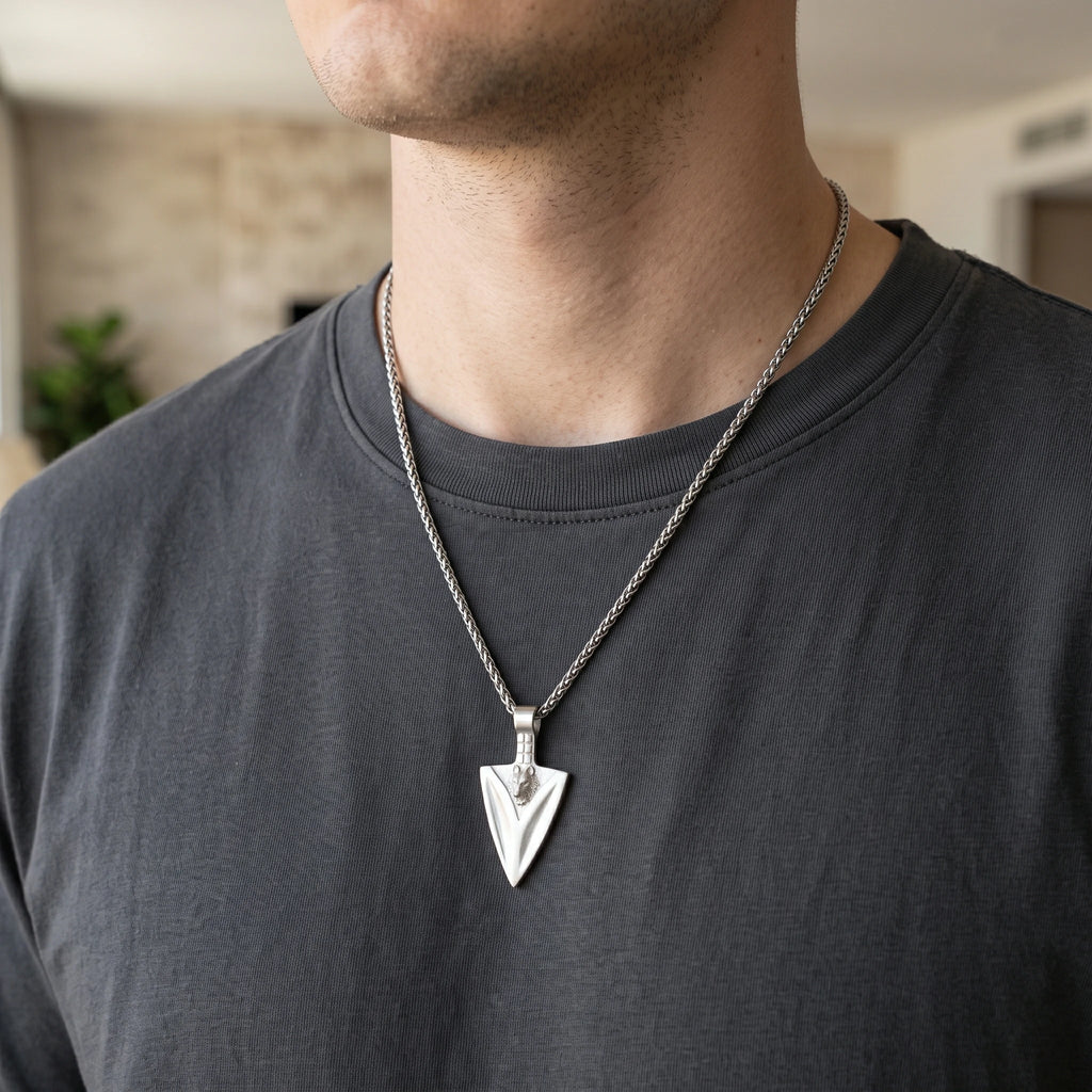 925 Sterling Silver Wolf Arrowhead Pendant Embodiment Of Wild Instinct And Fierce Focus