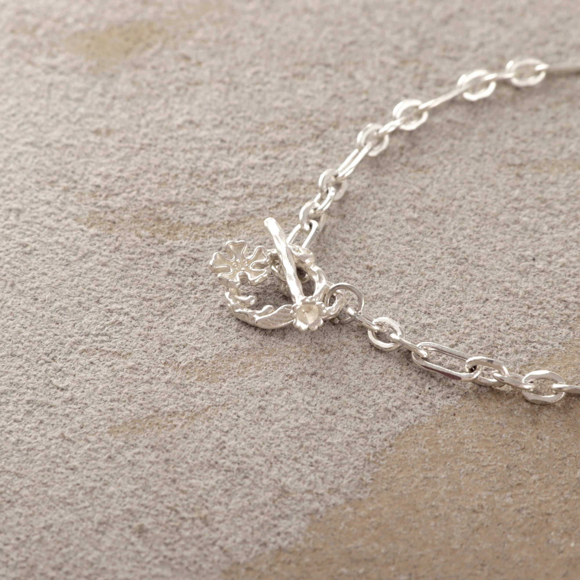 925 Sterling Silver Floral Branch Toggle Clasp Durable Link Chain Bracelet