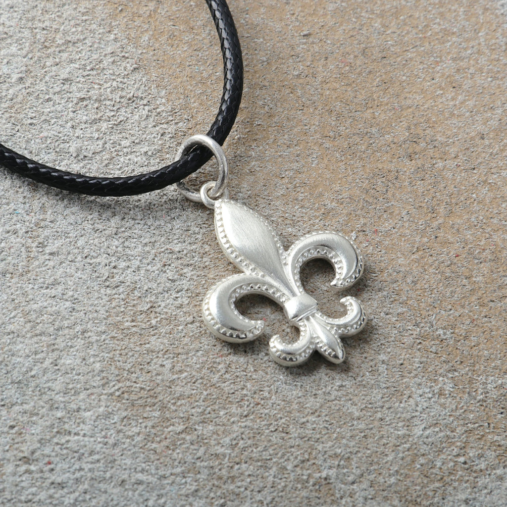 925 Sterling Silver Fleur-de-Lis Pendant Necklace, Vintage Beaded Lily Jewelry