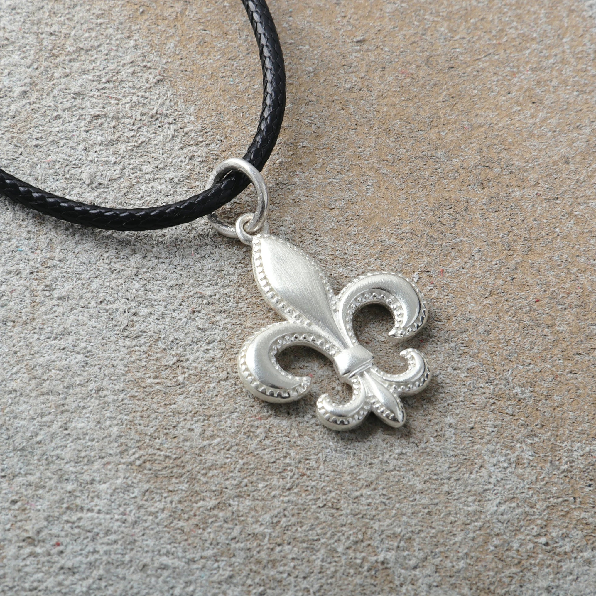 925 Sterling Silver Fleur-de-Lis Pendant Necklace, Vintage Beaded Lily Jewelry