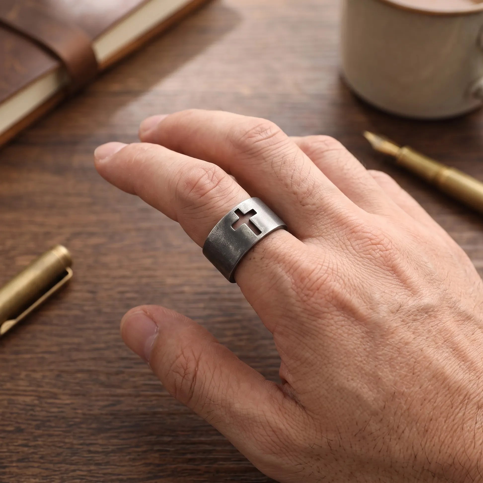 Men‘s 925 Sterling Silver Cutout Cross Ring-Personalizable Engraving Band