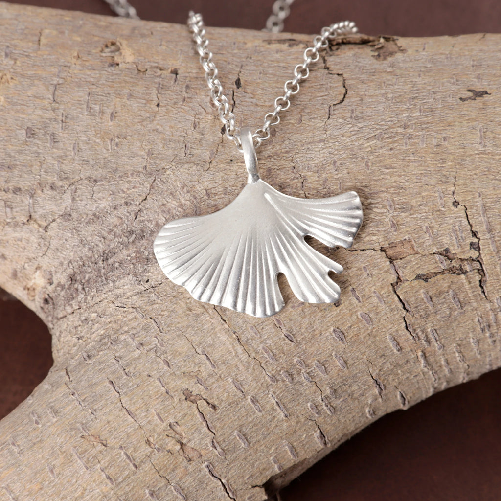 925 Sterling Silver Ginkgo Leaf Pendant Delivering Organic Grace And Timeless Charm