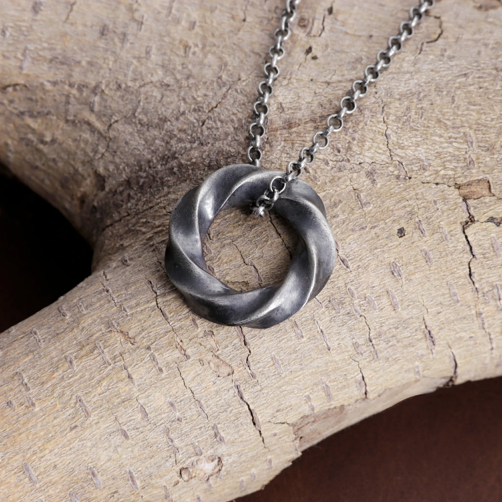 925 Sterling Silver Mobius Strip Pendant Symbolizing Eternal Love And Infinite Connection