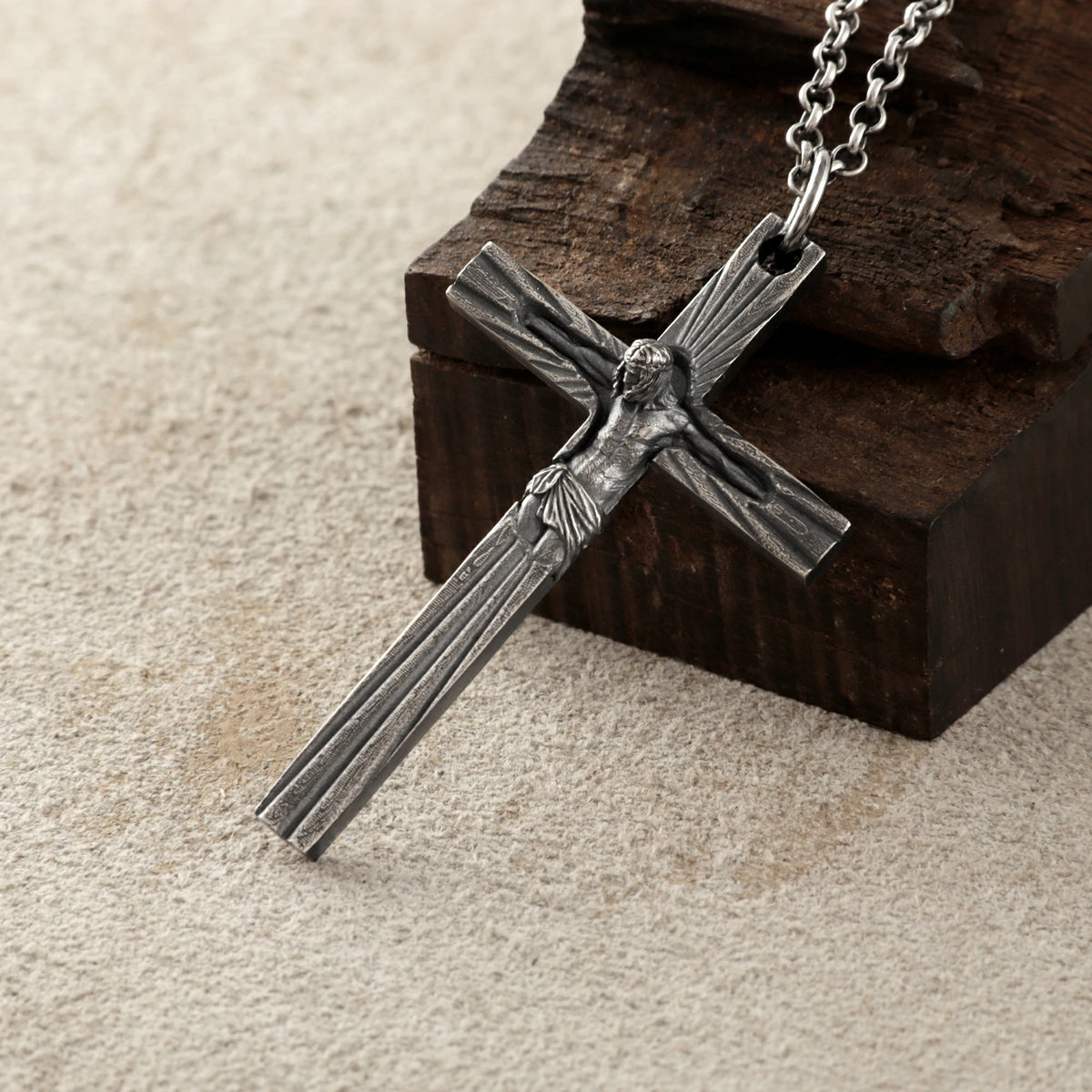 925 Sterling Silver Radiant Crucifix Holy Jesus Cross Durable Necklace