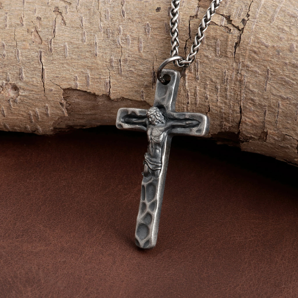 925 Sterling Silver Engravable Crucifix Pendant Bearing Christ Sacrifice In Divine Light