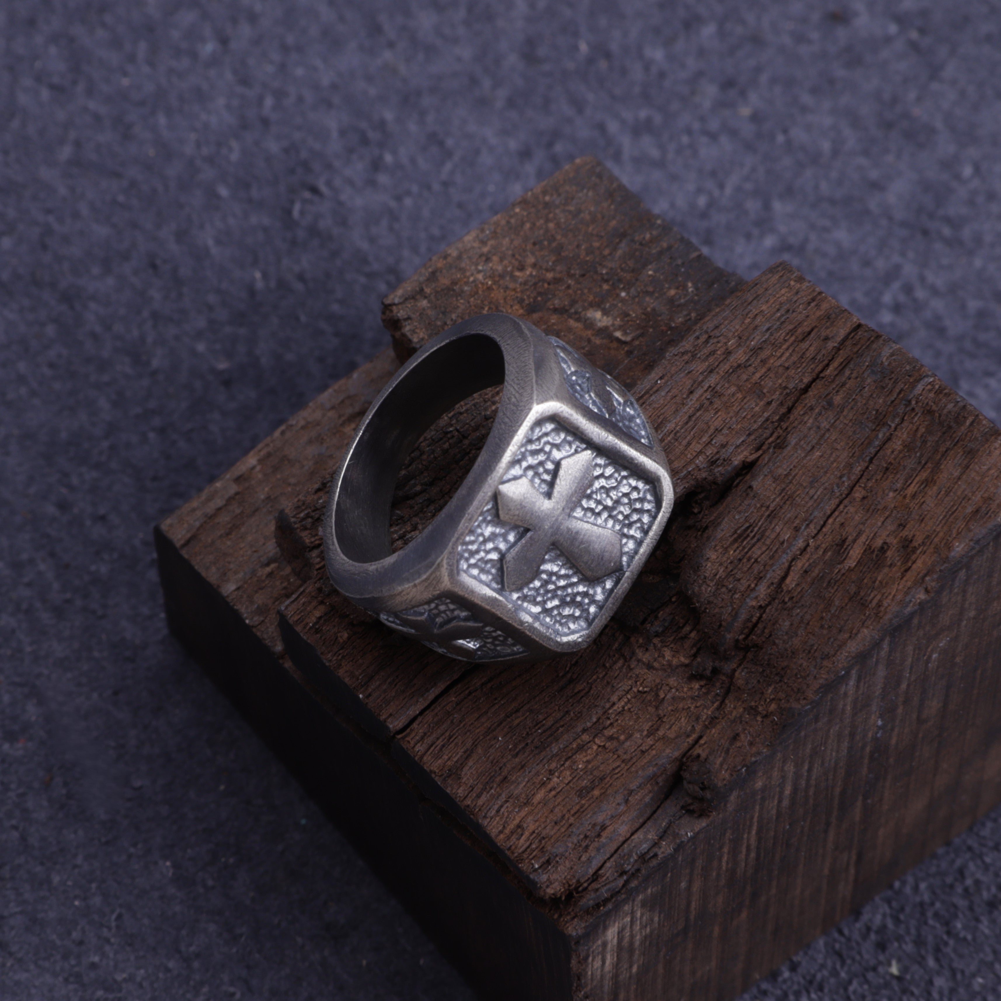 Personalized Men's Cross Signet Ring - Vintage Gift for Him