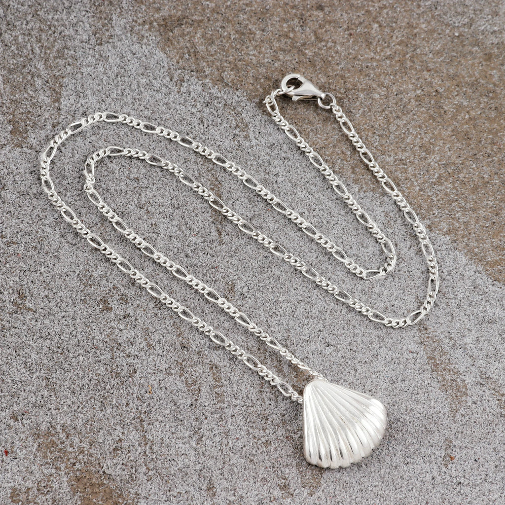 925 Sterling Silver Ribbed Scallop Shell Durable Coastal Pendant Necklace