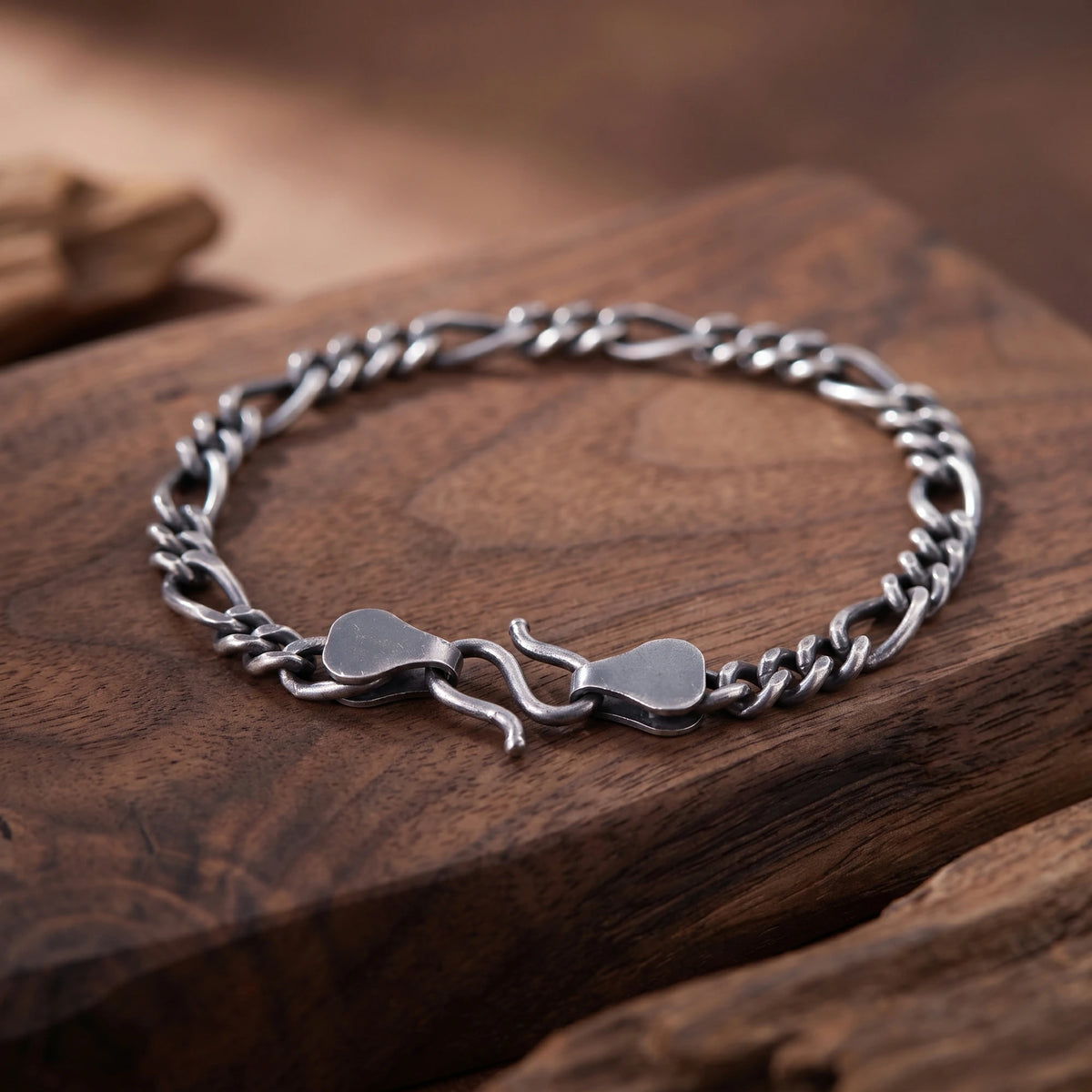 925 Sterling Silver Figaro Chain Bracelet Delivering Effortless Modern Balance