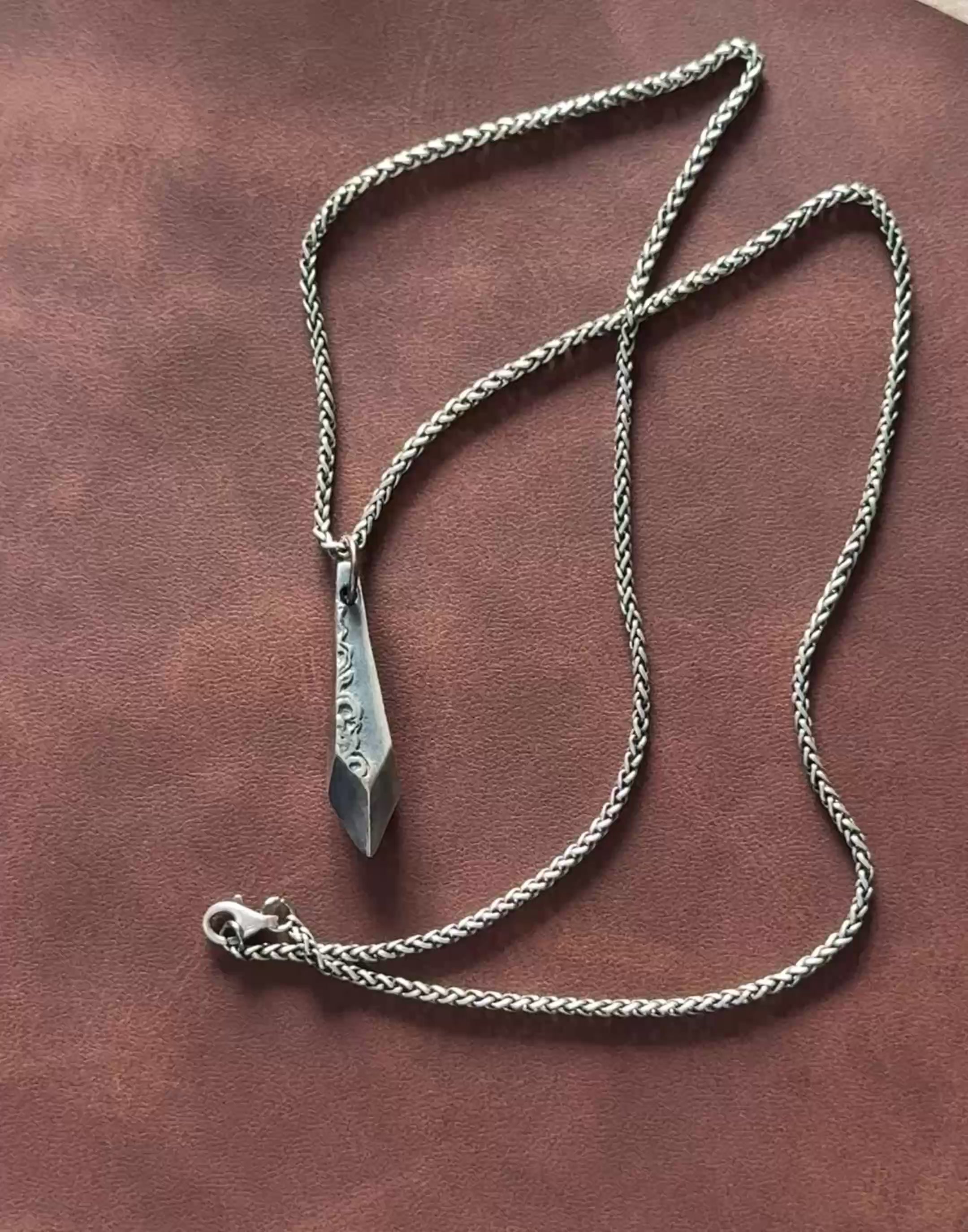 Personalized 925 Sterling Silver Spike Blade Pendant Long Lasting Necklace