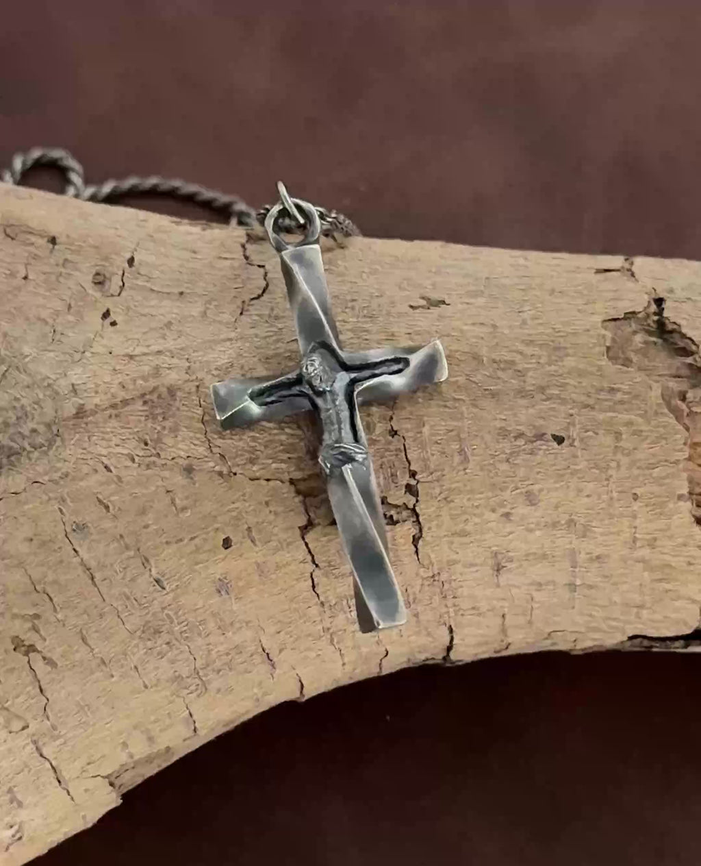 925 Sterling Silver Twisted Crucifix Pendant for Sacred Blessing & Divine Faith