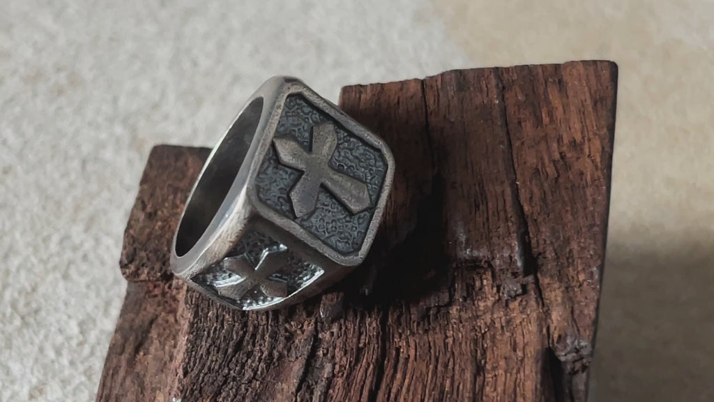 Personalized Men's Cross Signet Ring - Vintage Gift for Him