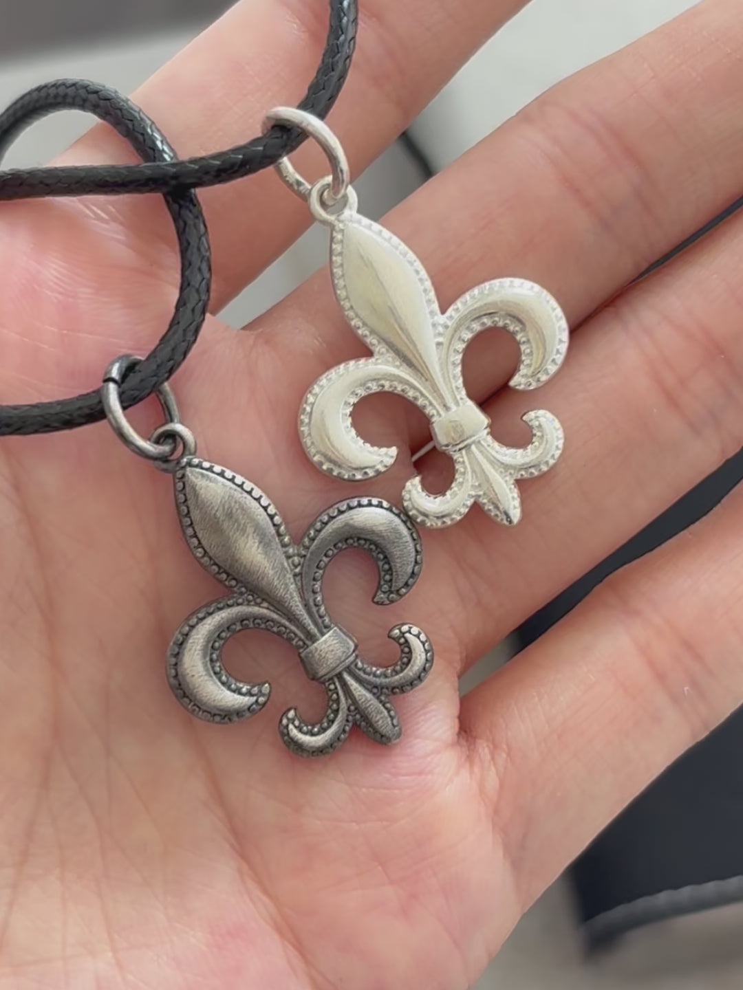 925 Sterling Silver Fleur-de-Lis Pendant Necklace, Vintage Beaded Lily Jewelry