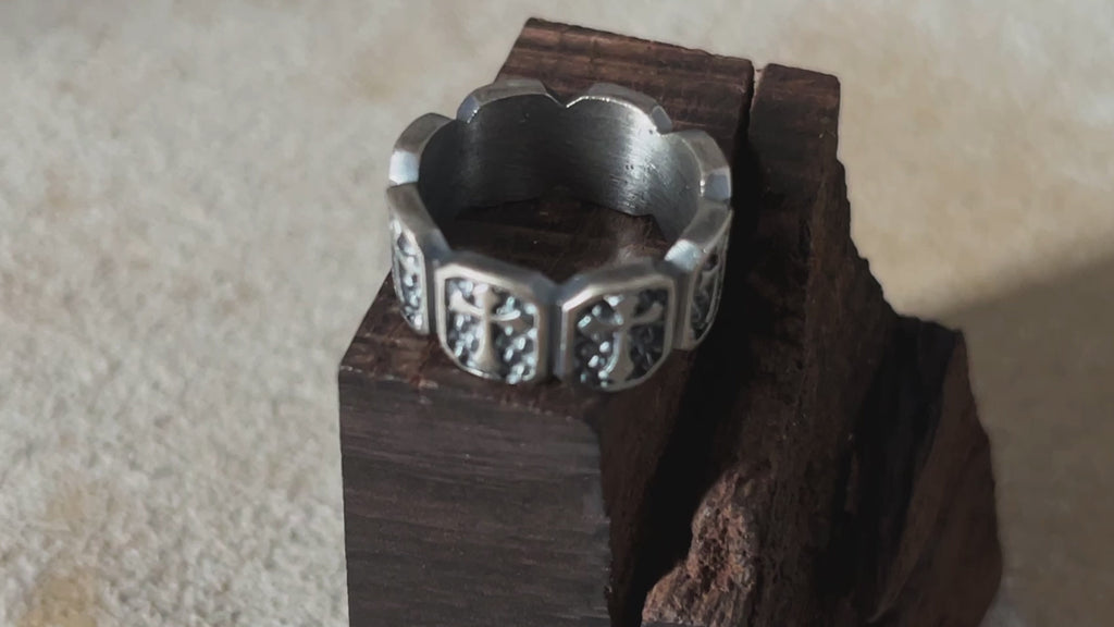 Personalized Mens Vintage Cross Ring - Custom Engraved Band