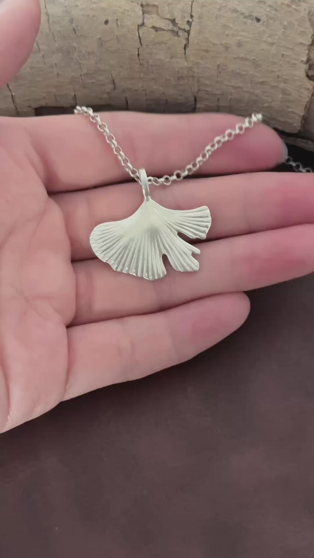 925 Sterling Silver Ginkgo Leaf Pendant Delivering Organic Grace And Timeless Charm