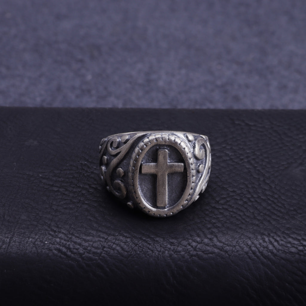 Custom Engraved Vintage Cross Signet Ring - Personalized Oxidized Silver Gothic Punk Cross Ring for Men and Women, Faith Jewelry Gift