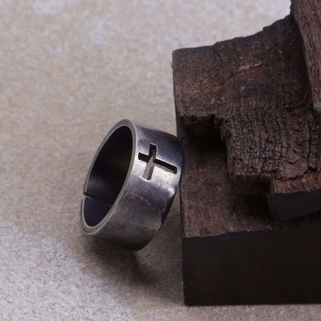 Men‘s 925 Silver Cutout Cross Ring-Personalizable Engraving Band