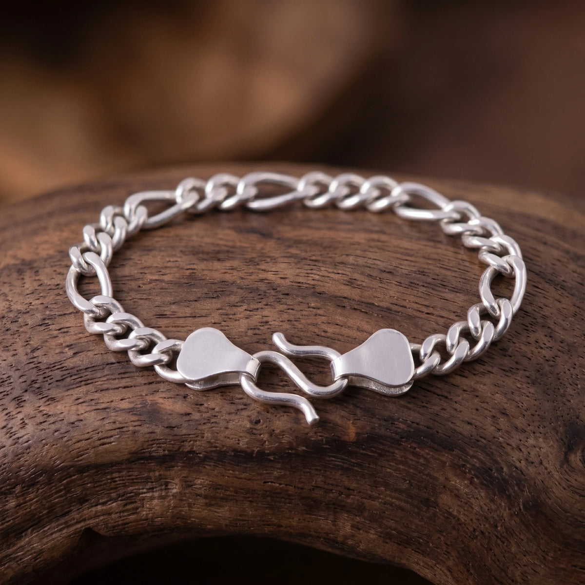 925 Sterling Silver Figaro Chain Bracelet Delivering Effortless Modern Balance