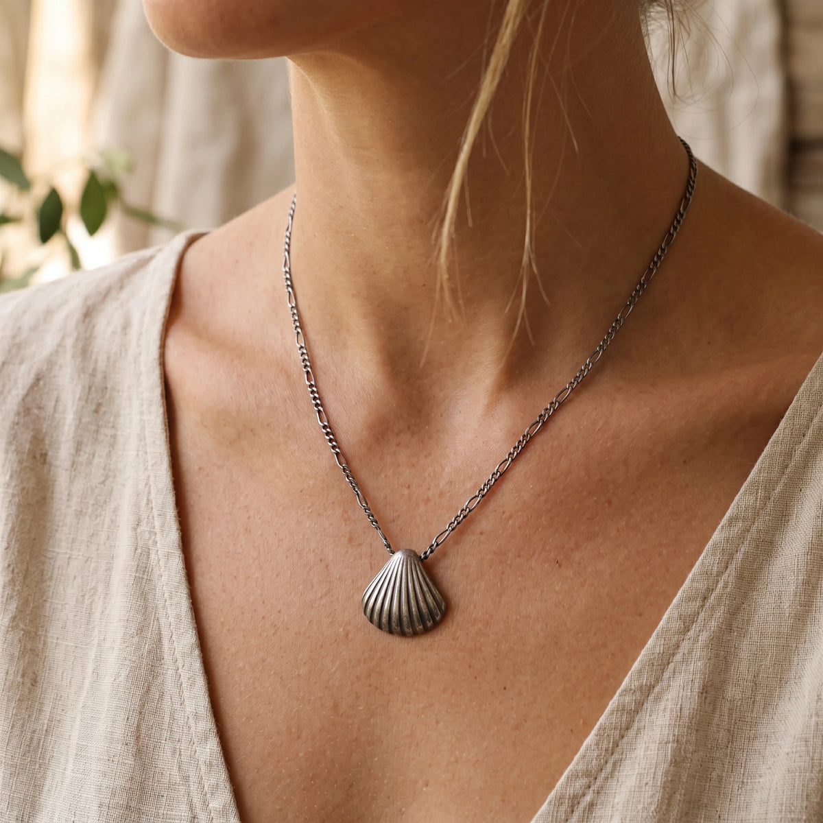 925 Sterling Silver Ribbed Scallop Shell Durable Coastal Pendant Necklace