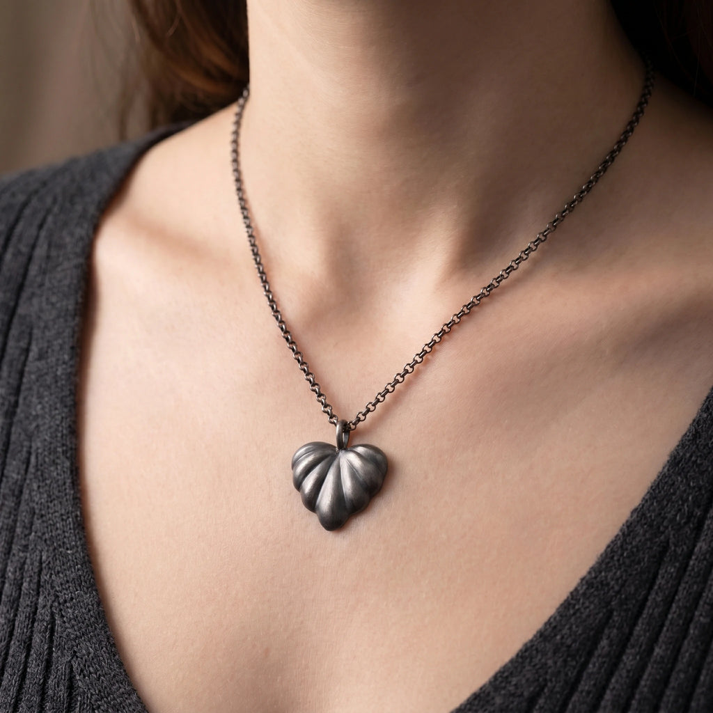 925 Sterling Silver Fluted Heart Pendant Delivering Fluid Grace And Modern Warmth