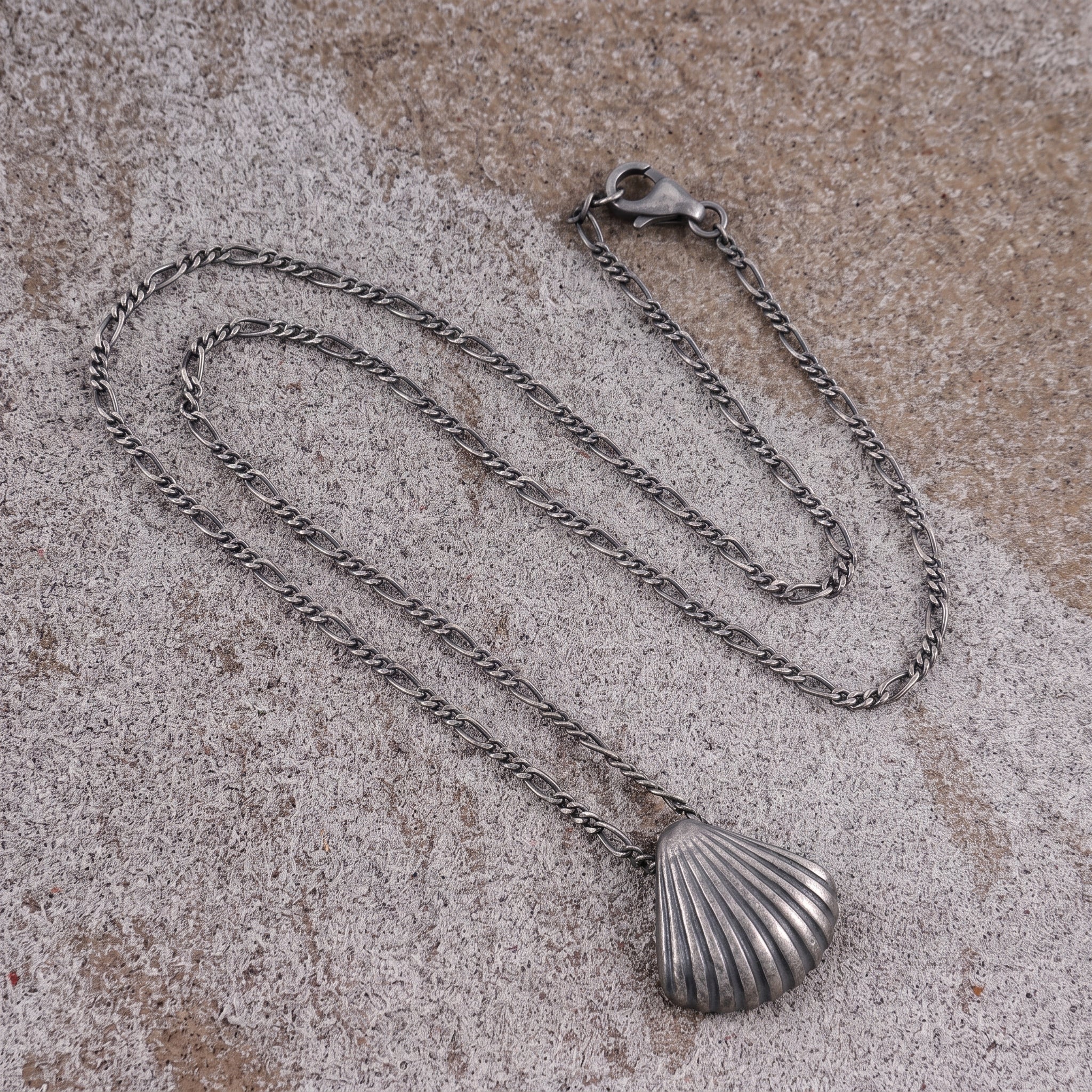 925 Sterling Silver Ribbed Scallop Shell Durable Coastal Pendant Necklace