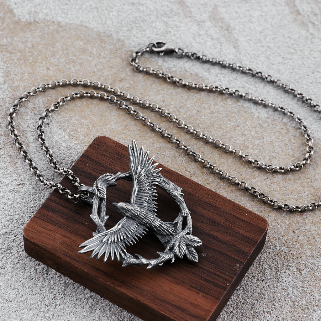 925 Sterling Silver Soaring Eagle Wreath Durable Freedom Pendant Necklace