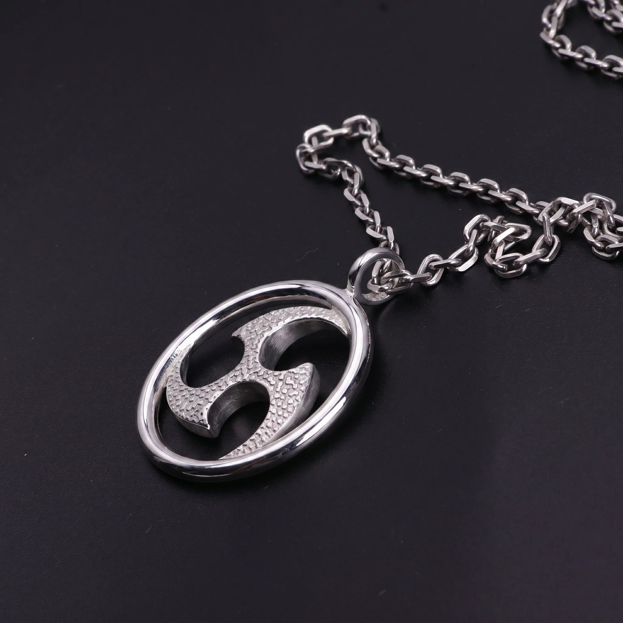 925 Sterling Silver Mitsutomoe Pendant Necklace, Vintage Hammered Tomoe Jewelry