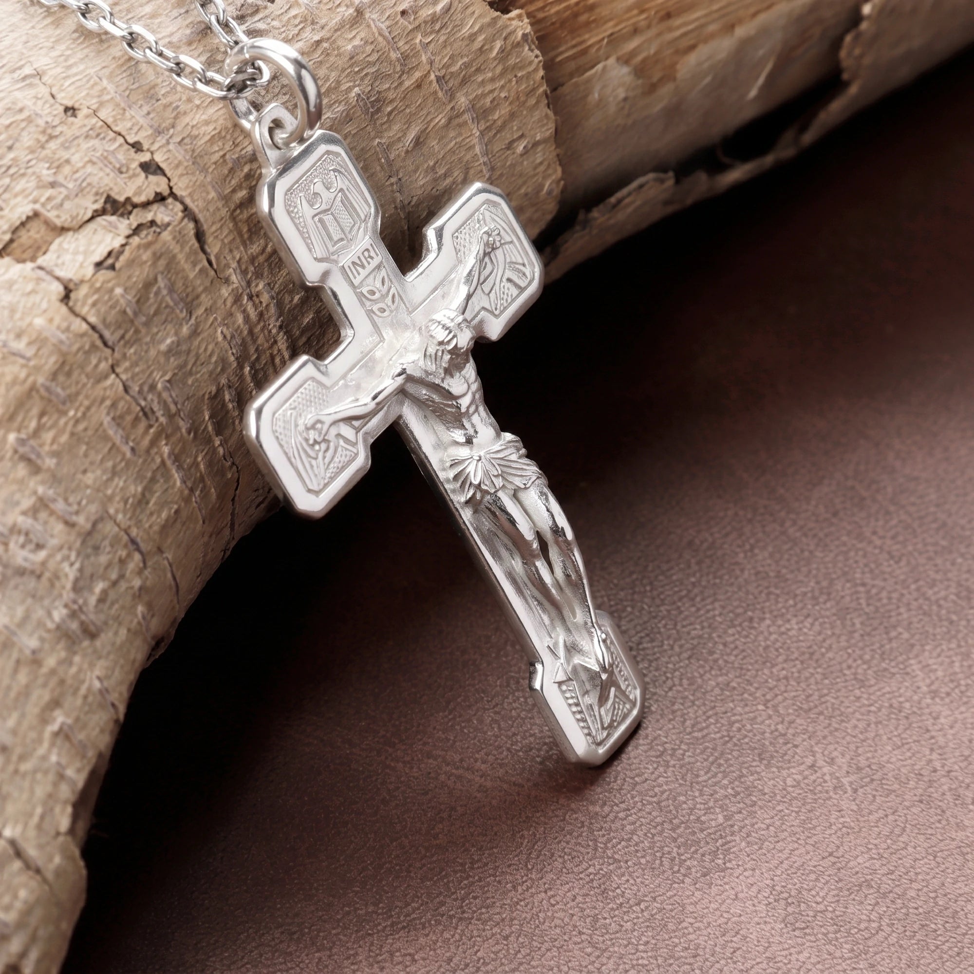 Engravable 925 Sterling Silver Crucifix Pendant Durable Jesus Cross Necklace Gift