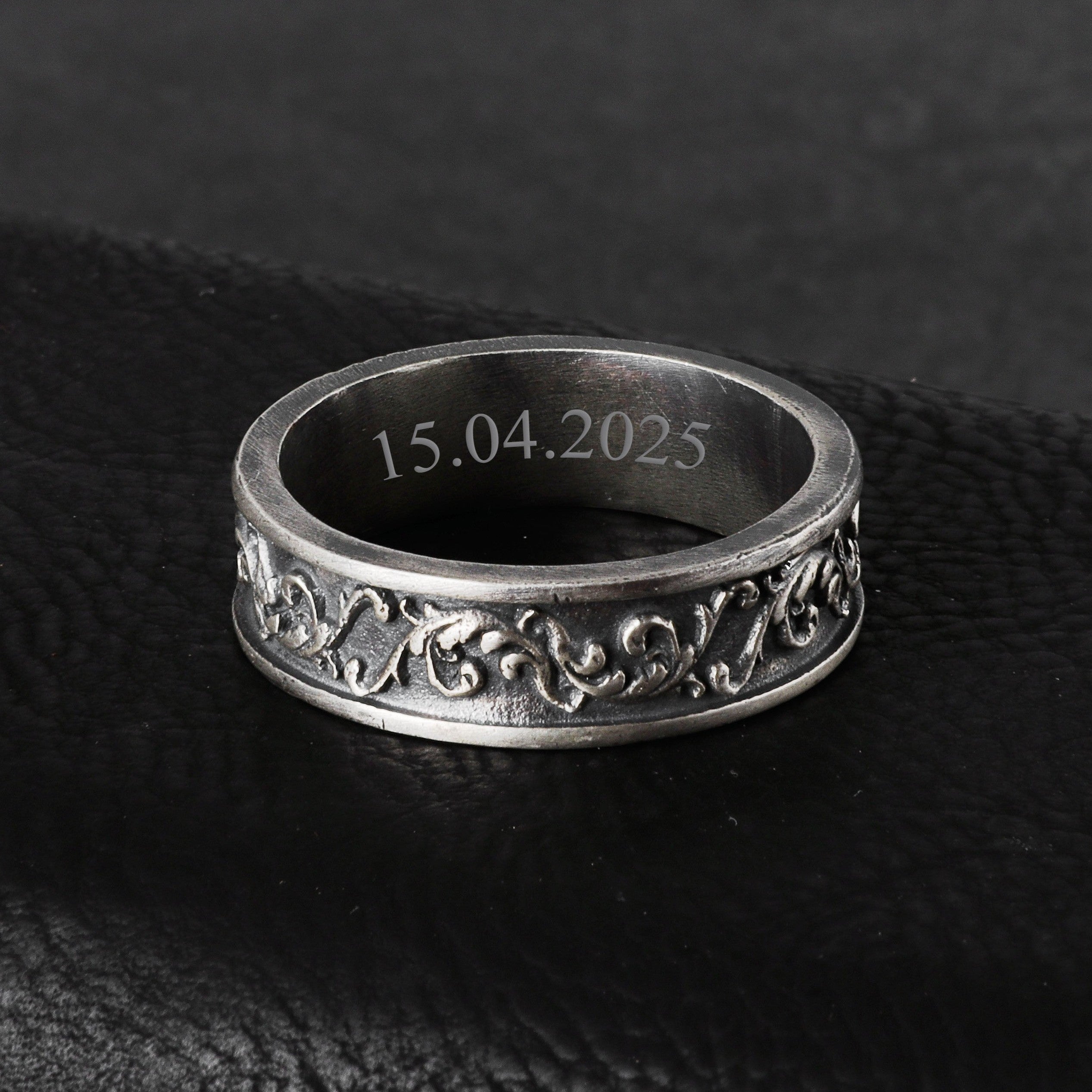 Personalized Vintage Acanthus Leaf Silver Band, Custom Engraved Men's Ring