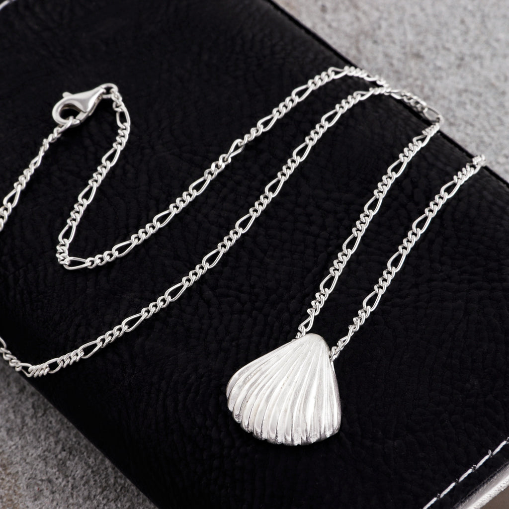 925 Sterling Silver Ribbed Scallop Shell Durable Coastal Pendant Necklace