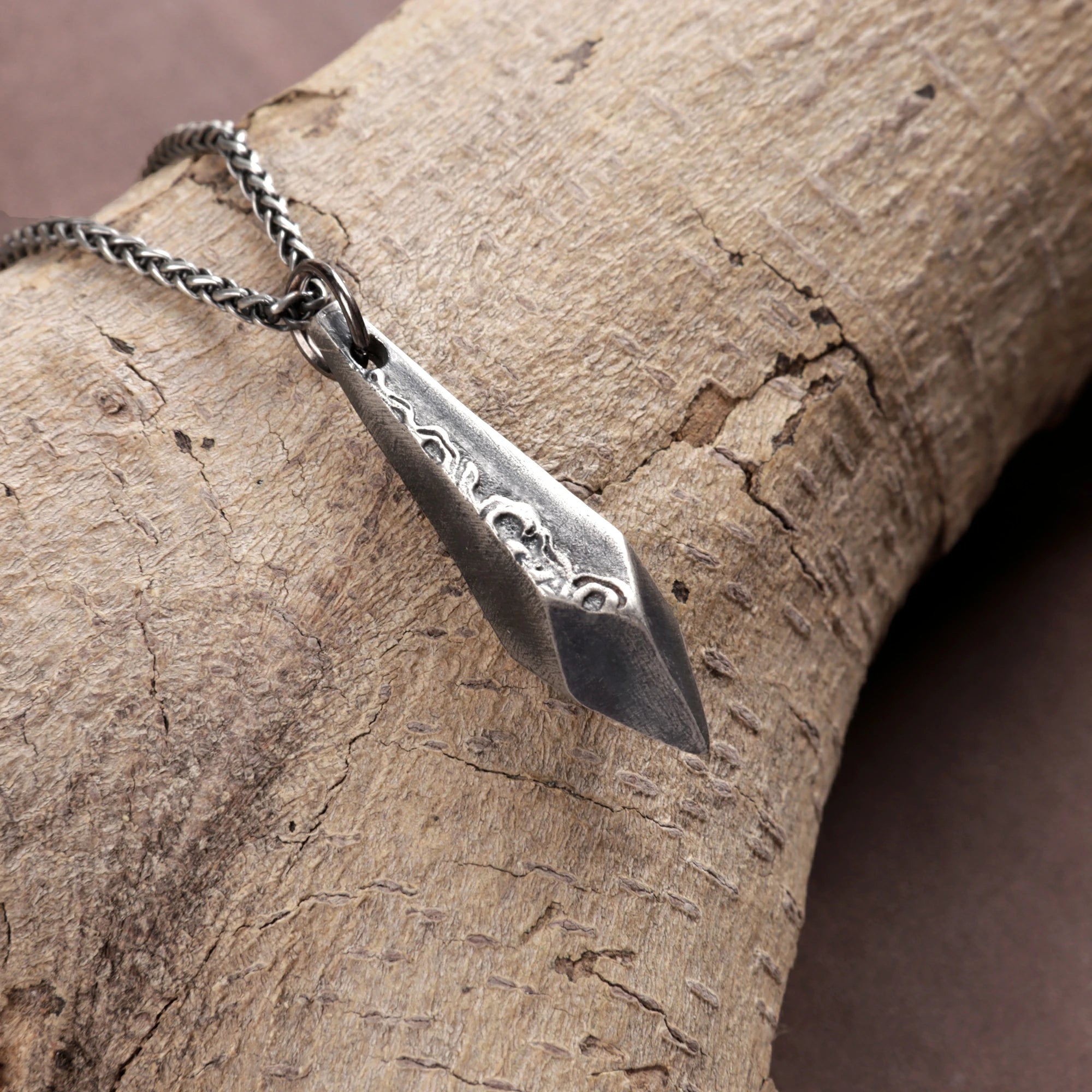 Personalized 925 Sterling Silver Spike Blade Pendant Long Lasting Necklace