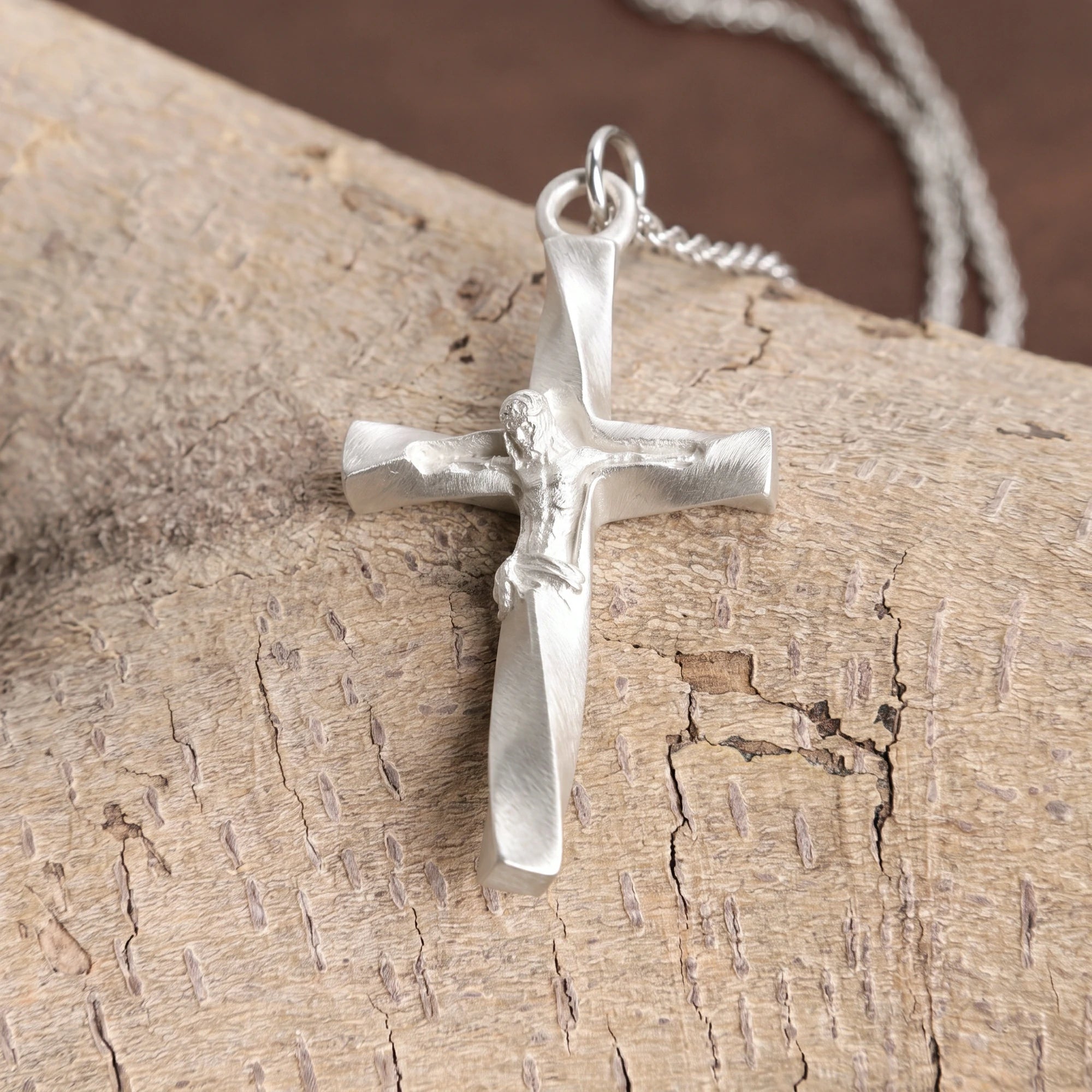 925 Sterling Silver Twisted Crucifix Pendant for Sacred Blessing & Divine Faith