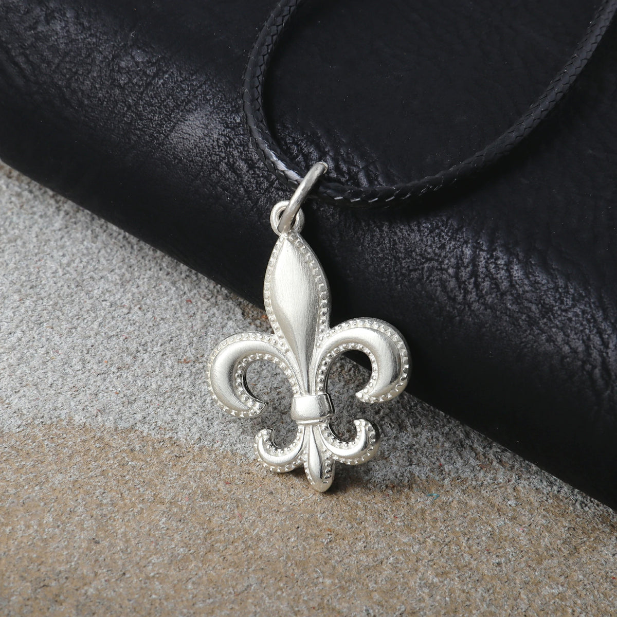 925 Sterling Silver Fleur-de-Lis Pendant Necklace, Vintage Beaded Lily Jewelry