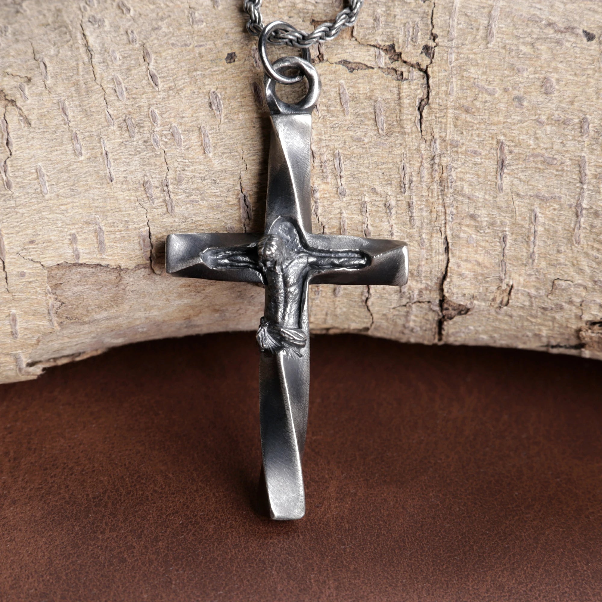 925 Sterling Silver Twisted Crucifix Pendant for Sacred Blessing & Divine Faith