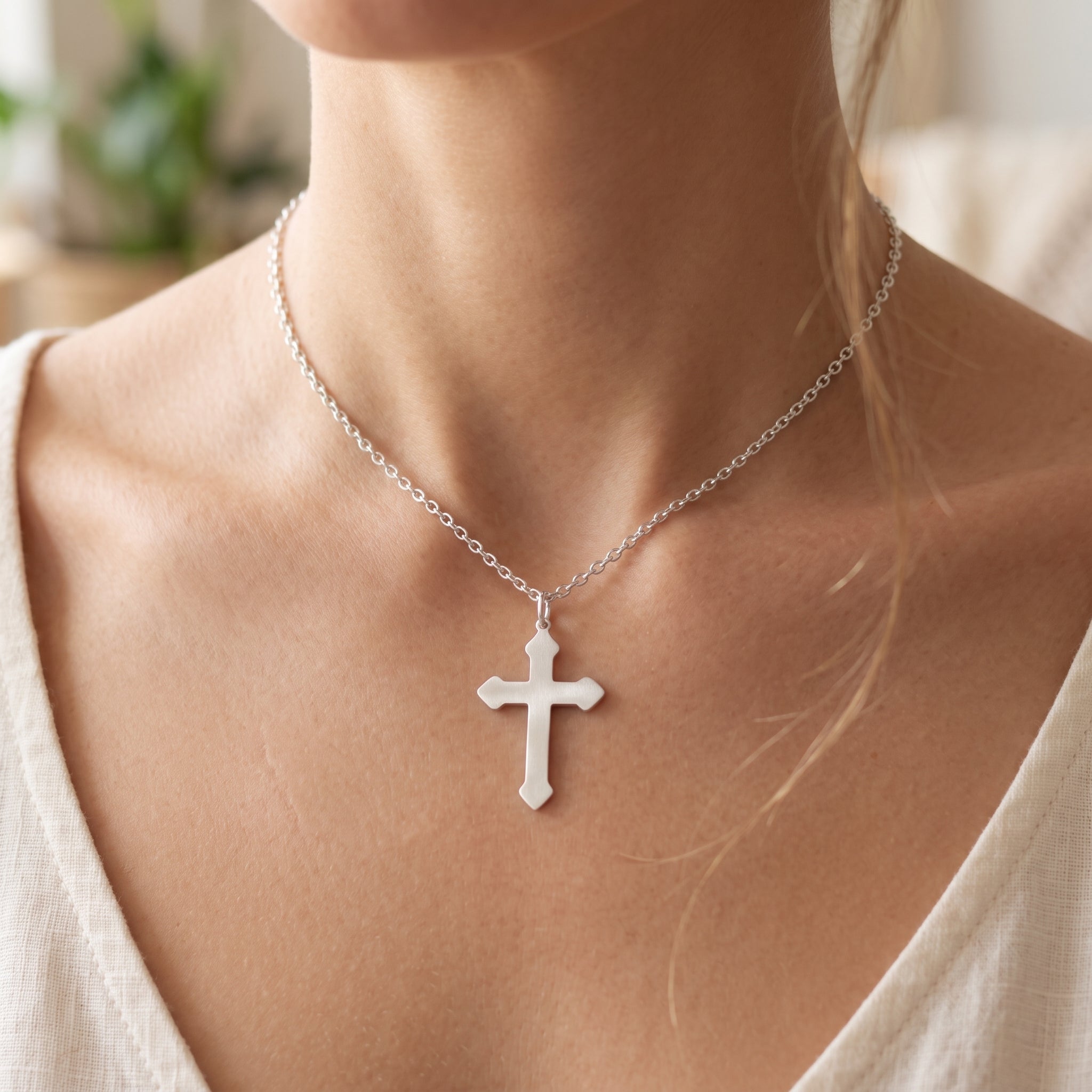Custom Engraved 925 Sterling Silver Cross Pendant for Everlasting Devotion