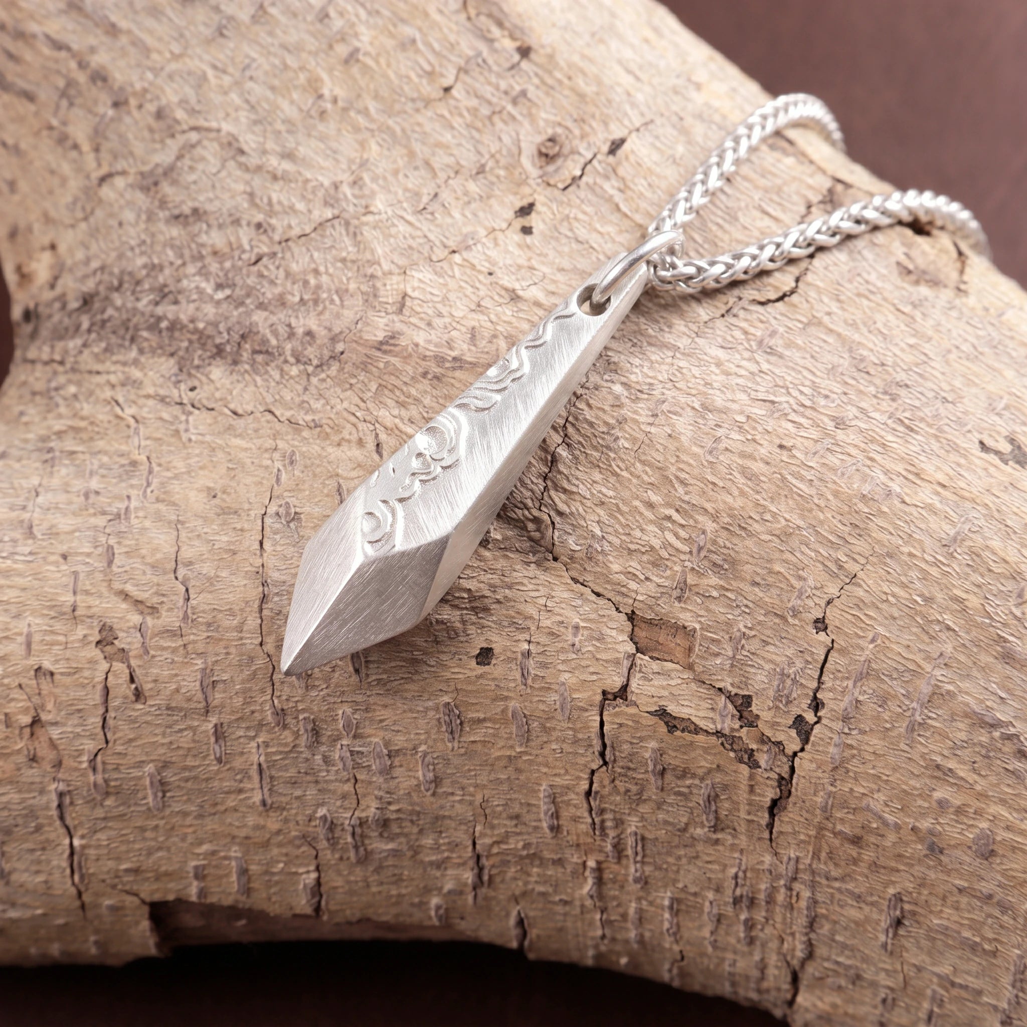 Personalized 925 Sterling Silver Spike Blade Pendant Long Lasting Necklace